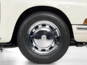 Porsche 911 (1964) thumbnail 12