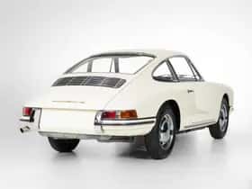 Porsche 911 (1964) thumbnail 4