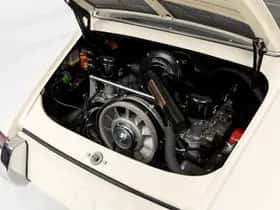 Porsche 911 (1964) thumbnail 8