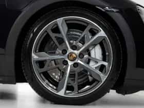 Porsche Taycan (2024) thumbnail 23