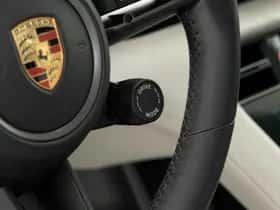 Porsche Taycan (2024) thumbnail 39