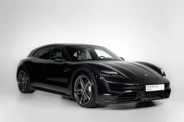 Porsche Taycan (2024) thumbnail 5