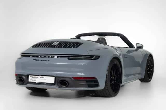 Porsche 911 (2024) thumbnail 5
