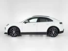 Porsche Macan (2026) thumbnail 11