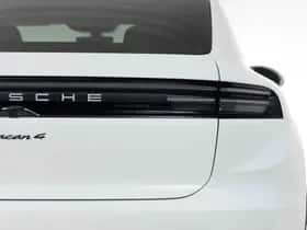 Porsche Macan (2026) thumbnail 30