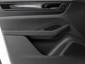 Porsche Macan (2026) thumbnail 38
