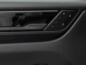 Porsche Macan (2026) thumbnail 39