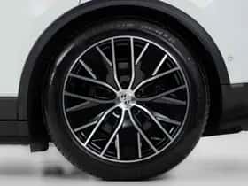 Porsche Macan (2026) thumbnail 46