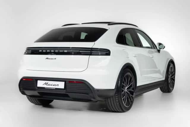 Porsche Macan (2026) thumbnail 6