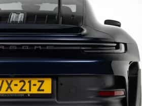 Porsche 911 (2025) thumbnail 36