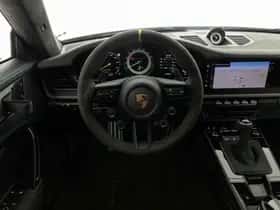 Porsche 911 (2025) thumbnail 8