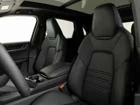 Porsche Cayenne (2026) thumbnail 4