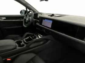 Porsche Cayenne (2026) thumbnail 7