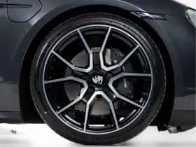 Porsche Taycan (2025) thumbnail 16