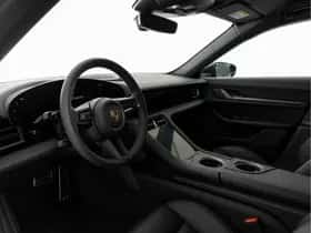 Porsche Taycan (2025) thumbnail 3
