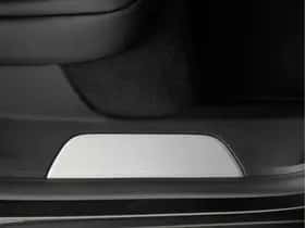 Porsche Taycan (2025) thumbnail 26