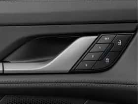 Porsche Taycan (2025) thumbnail 34