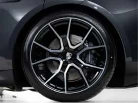 Porsche Taycan (2025) thumbnail 45