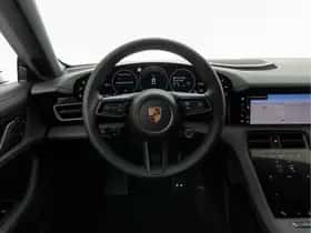 Porsche Taycan (2025) thumbnail 9