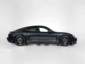 Porsche Taycan (2025) thumbnail 10