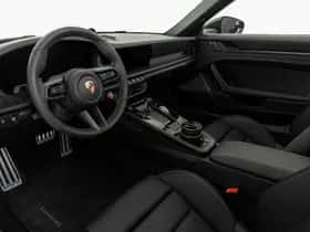 Porsche 911 (2026) thumbnail 3