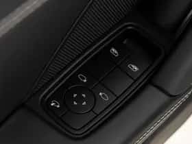 Porsche 911 (2026) thumbnail 36