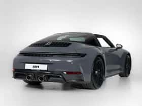 Porsche 911 (2026) thumbnail 5