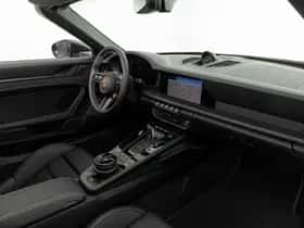 Porsche 911 (2026) thumbnail 8