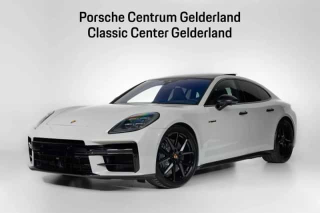 Porsche Panamera (2026) thumbnail 1