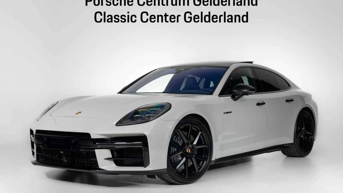 Porsche Panamera (2026) — foto 1