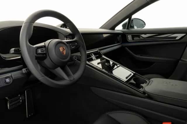 Porsche Panamera (2026) thumbnail 3