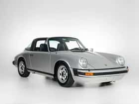 Porsche 911 (1975) thumbnail 13