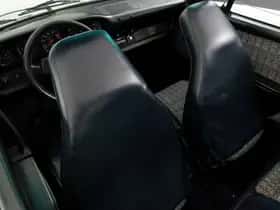 Porsche 911 (1975) thumbnail 14