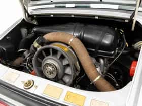 Porsche 911 (1975) thumbnail 37