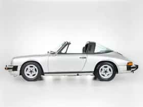 Porsche 911 (1975) thumbnail 6