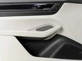 Porsche Macan (2026) thumbnail 18