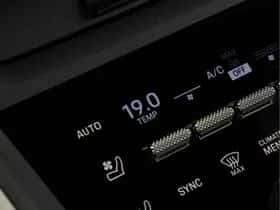 Porsche Macan (2026) thumbnail 22