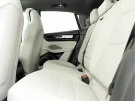 Porsche Macan (2026) thumbnail 35