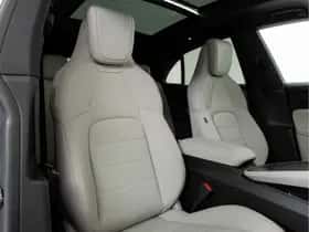 Porsche Macan (2026) thumbnail 8