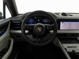 Porsche Macan (2026) thumbnail 9