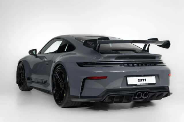 Porsche 911 (2026) thumbnail 2