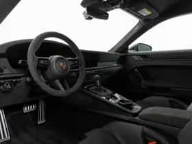 Porsche 911 (2026) thumbnail 4