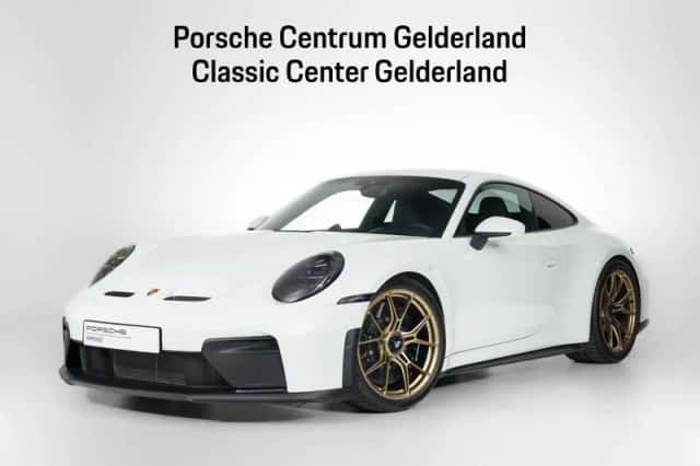 Porsche 911 (2025) thumbnail 1