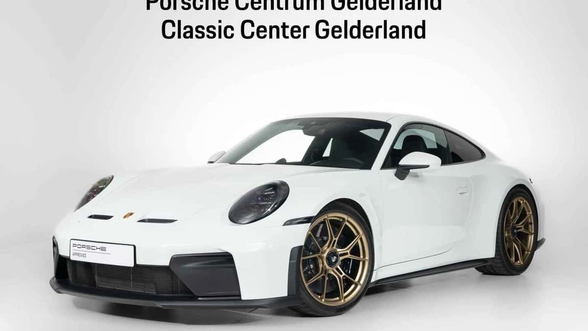 Porsche 911 (2025) — foto 1