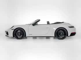 Porsche 911 (2022) thumbnail 11