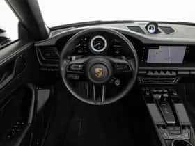 Porsche 911 (2022) thumbnail 9