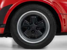 Porsche 911 (1988) thumbnail 46