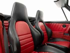 Porsche 911 (1988) thumbnail 8