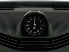 Porsche Taycan (2026) thumbnail 14