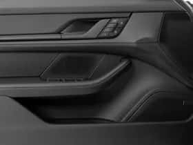 Porsche Taycan (2026) thumbnail 19